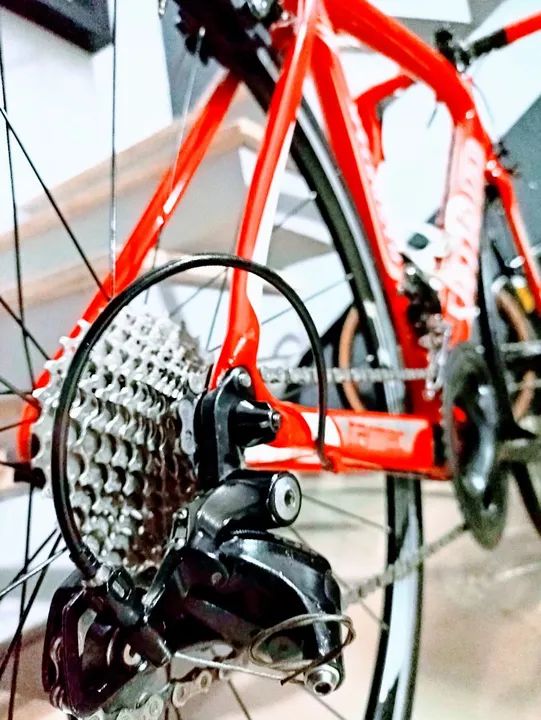 SPECIALIZED(54) TARMAC, SHIMANO105 11v, PNEUS NOVOS(cartão 18x). Trocas 10k - Foto 6