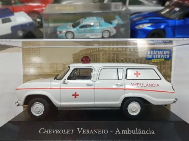 Miniatura Veraneio Ambulância 1/43 Carros de Serviço - Foto 6