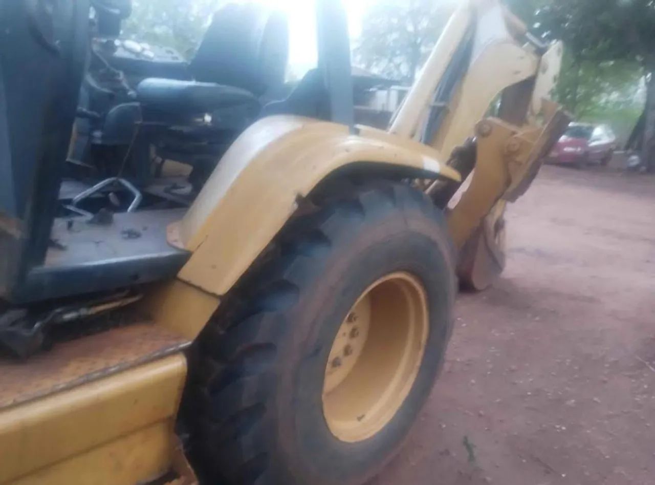 Trator de esteira Caterpillar 416C - Foto 3