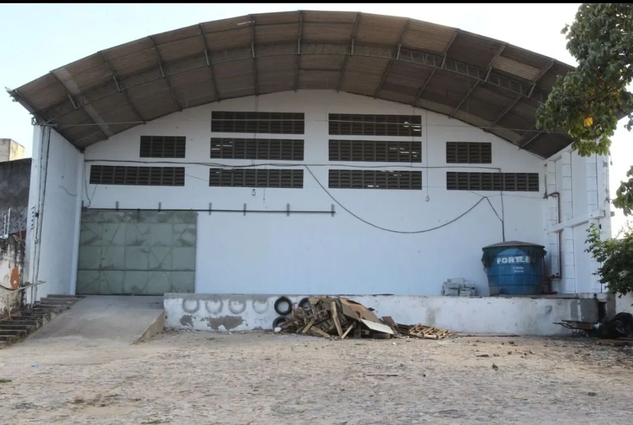 Alugo galpão, com docas e ampla área de manobra  - Foto 10