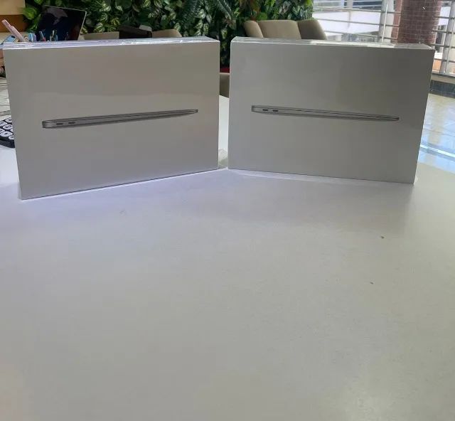 MacBook M1 13 8Gb/256Gb