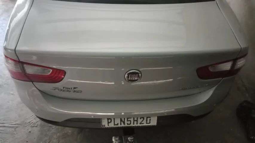 Grand Siena 2019 carro financiado restam 36 parcelas à ser pagas - Foto 3