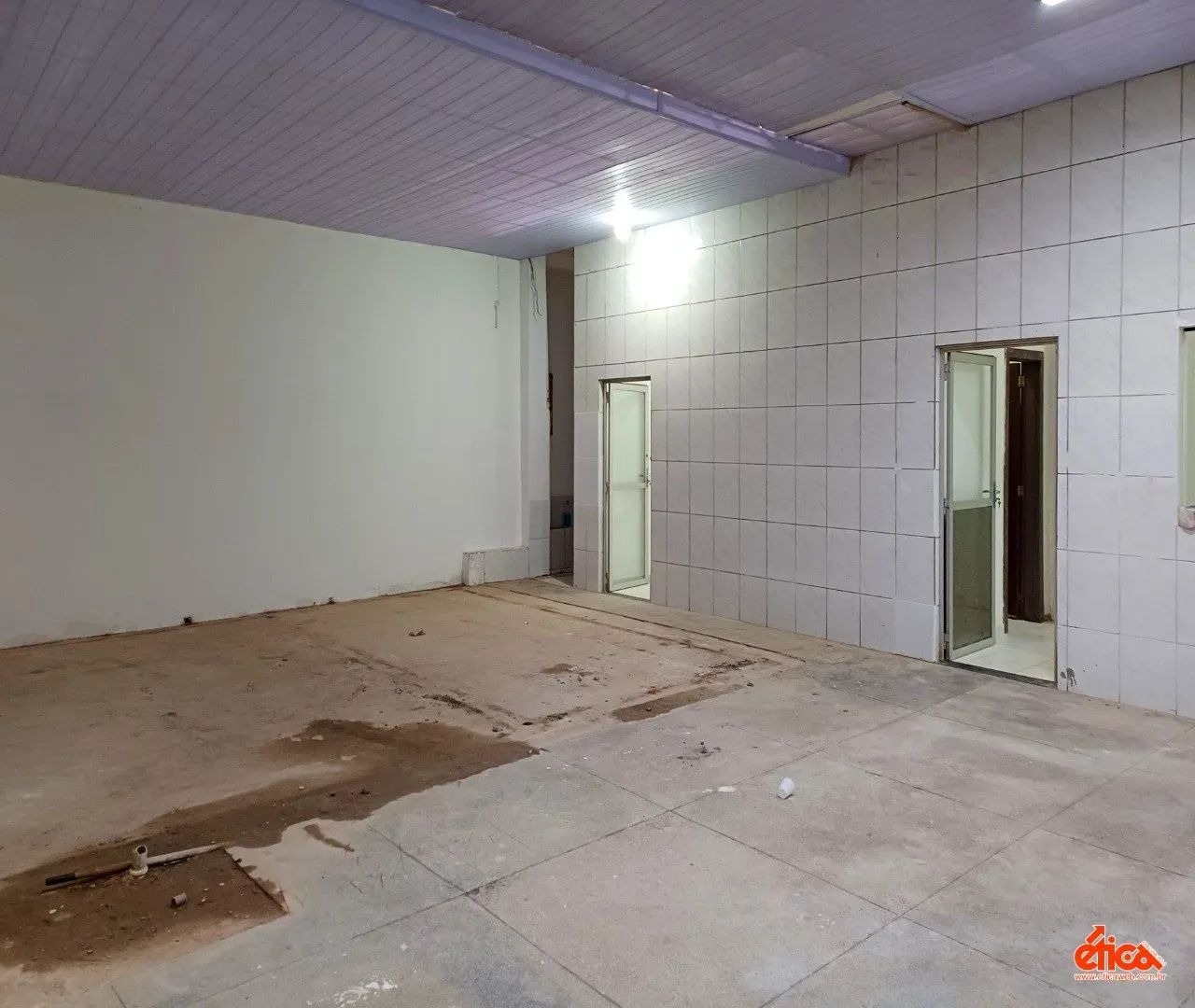 Loja ampla na Doca com salão de venda escritorio 02 salas depósito copa 02 banheiros -Cod - Foto 9