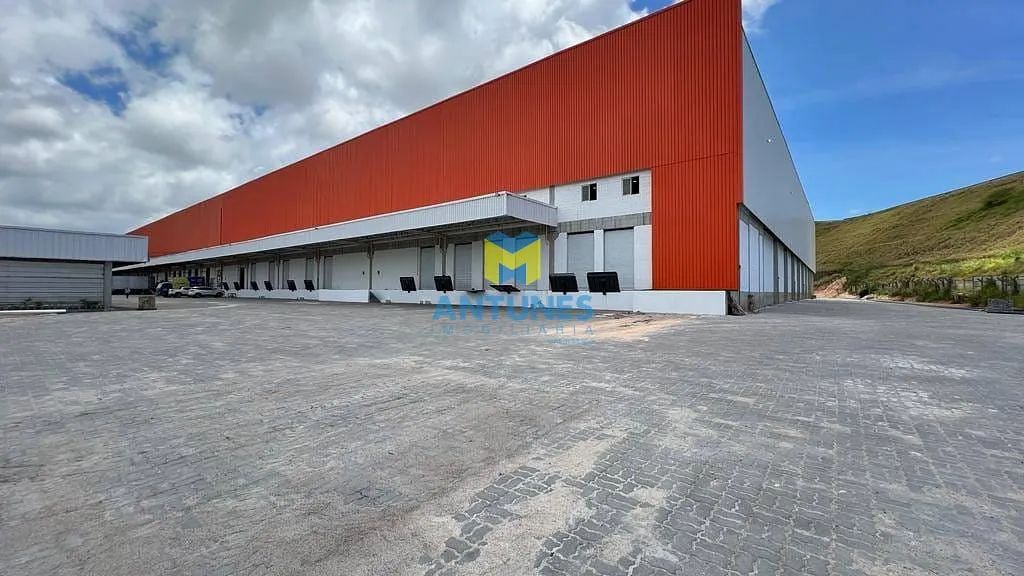 Alugue galpão em Condomínio com 5.000m² em Prazeres, com docas as margens da BR-101