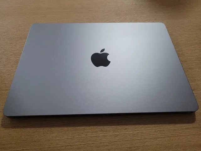 MacBook Air M2 Space Gray - 8 / 256 GB - 13,6 polegadas