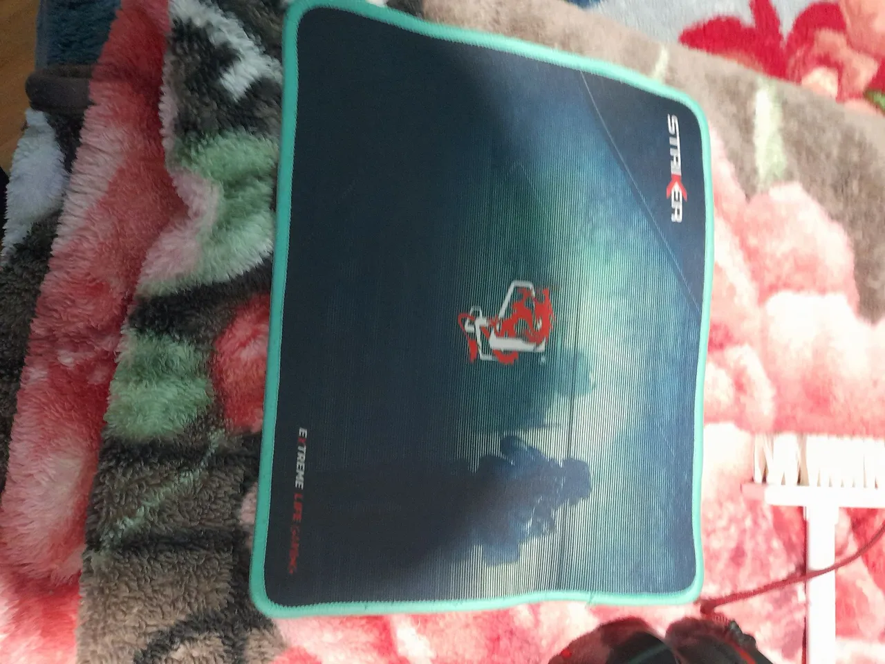 Kit com teclado 100% fone e mouse pad e mouse