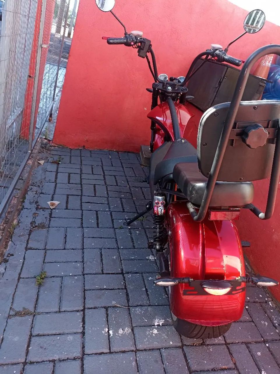 Moto Elétrica Vermelha