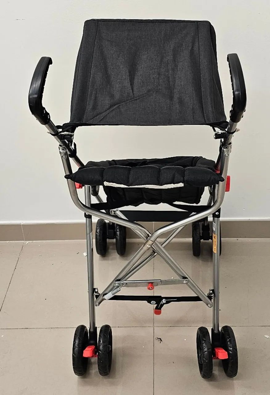 Carrinho de bebê guarda chuva  - Foto 4