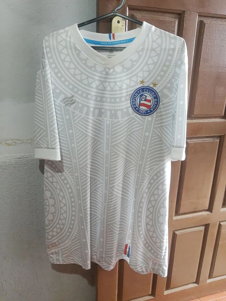 Camisa do E. C. Bahia "RAIZ DE TODO BEM"