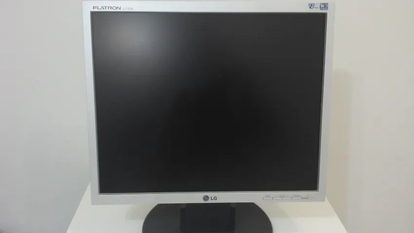 Monitor 17" LG Flatron L1750S