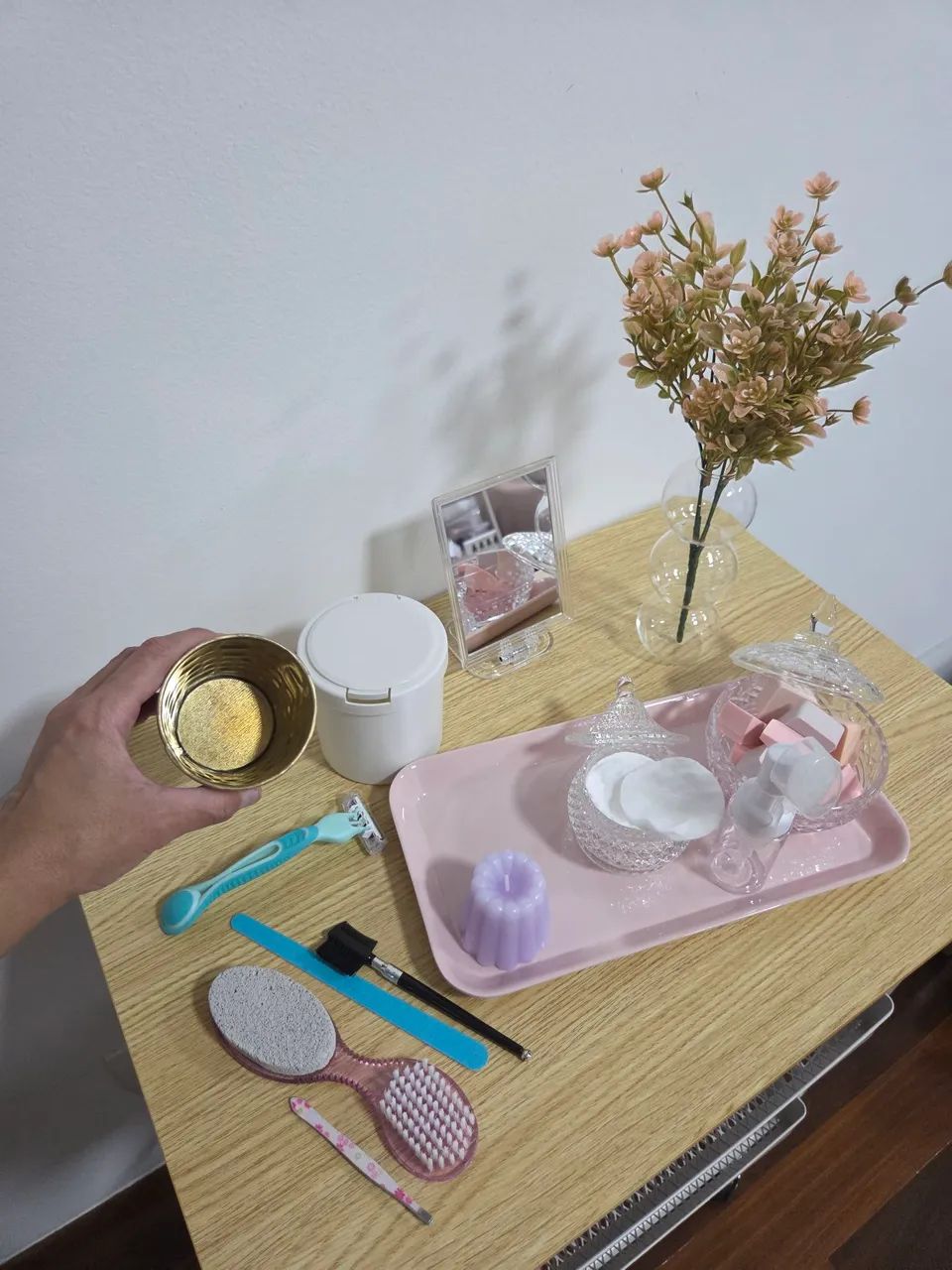 Conjunto novo com itens de beleza e decoração LINA - mais de 10 peças novas e sem avarias - Foto 4