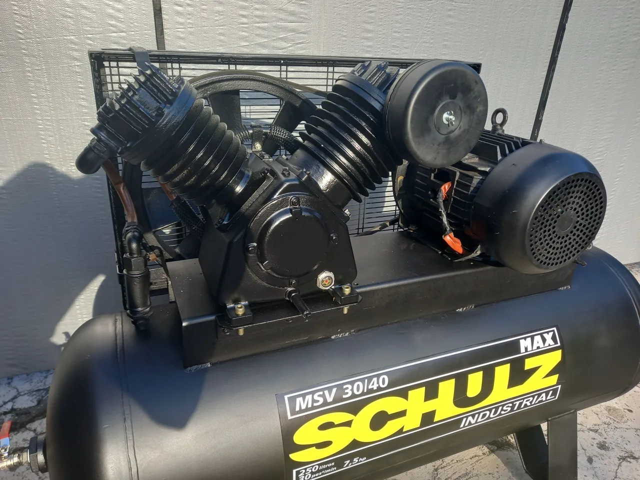 Compressor de Ar 30 / 40 pés