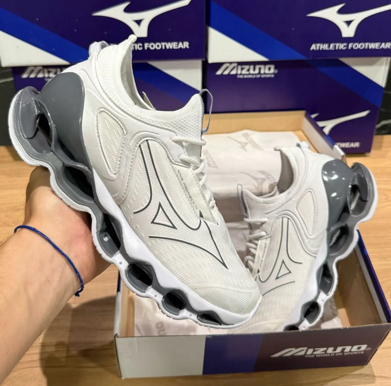 Tênis Mizuno pro 14