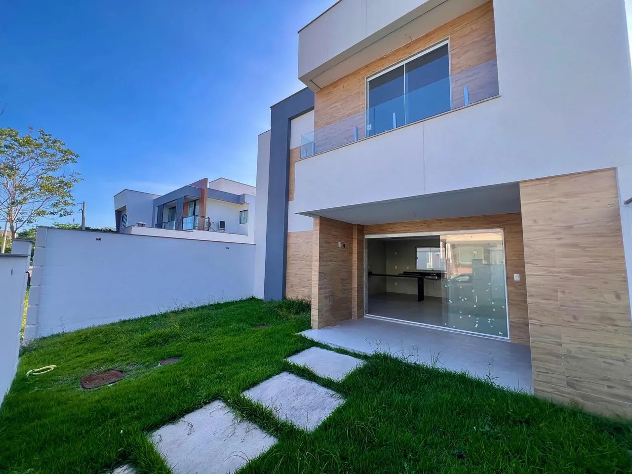 Duplex contemporânea para venda aceitando financiamento bancário!