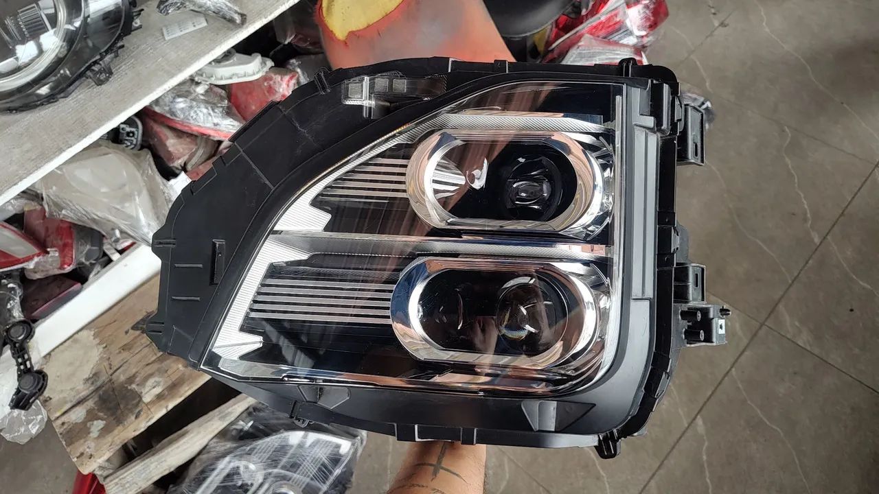 Farol da Mitsubishi Eclipse Cross - Foto 2