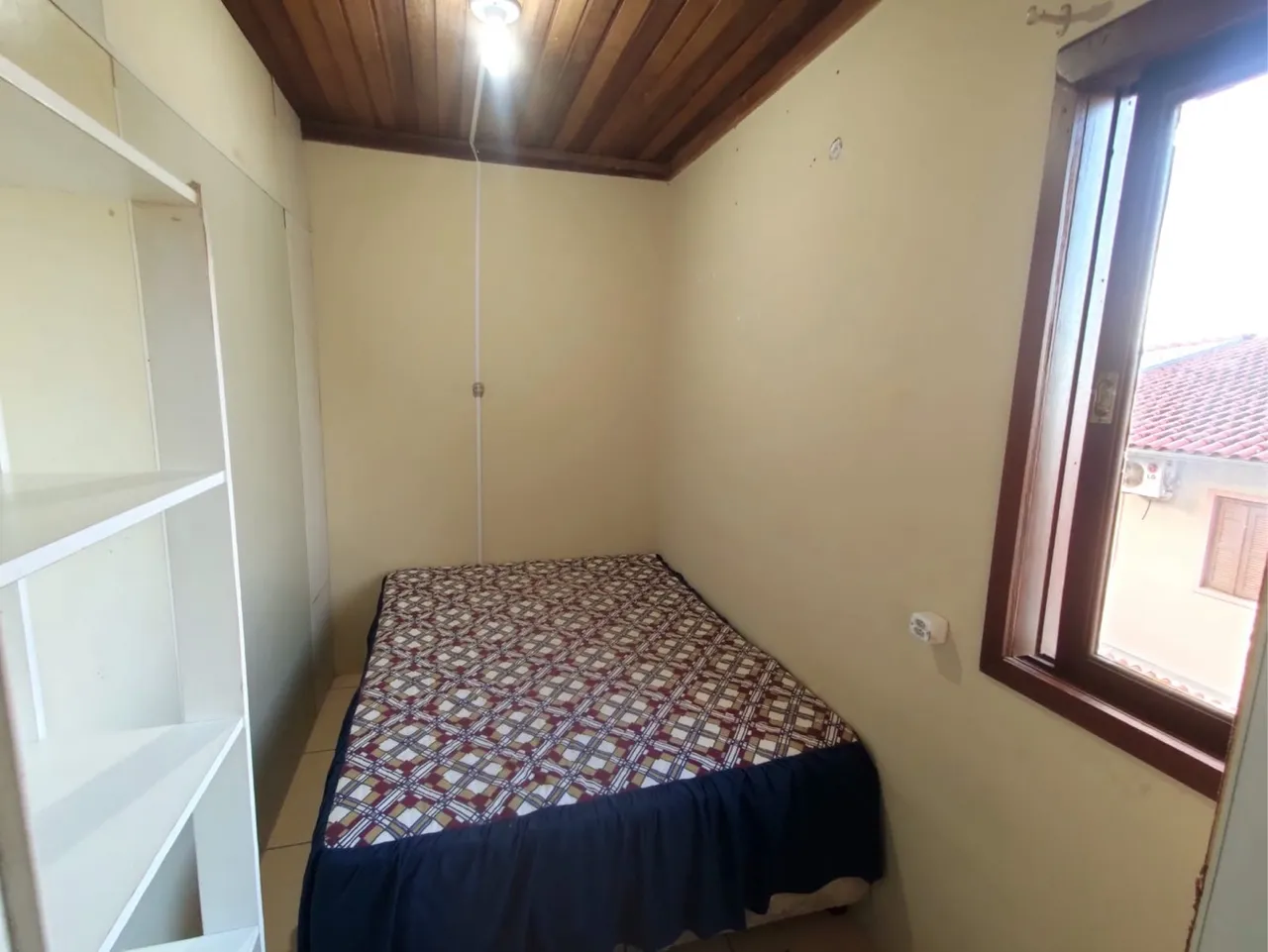 Quarto Individual Casal ou solteiro Poa RS