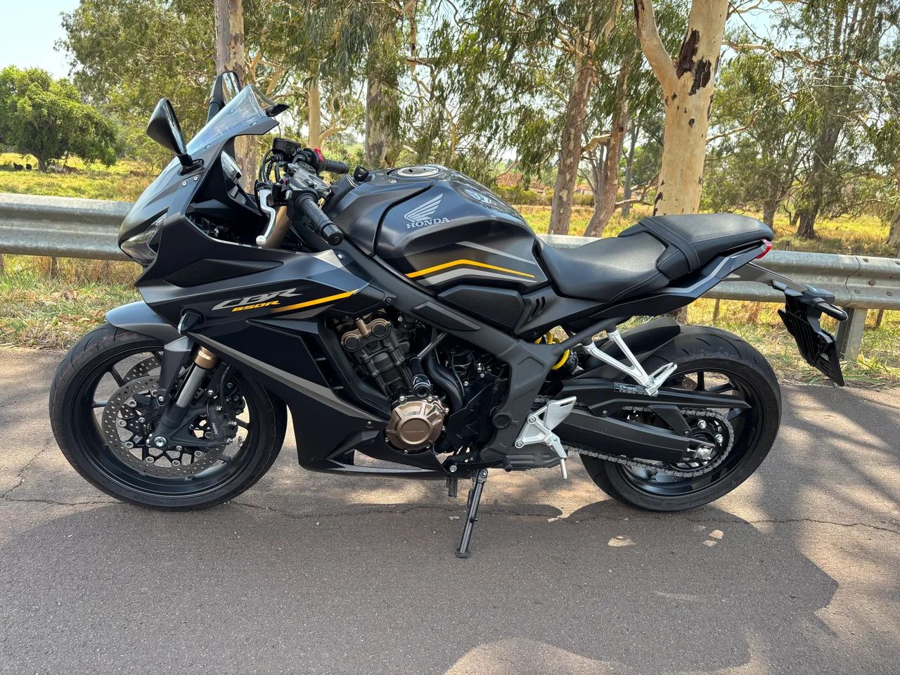 Honda CBR 650R - Foto 4