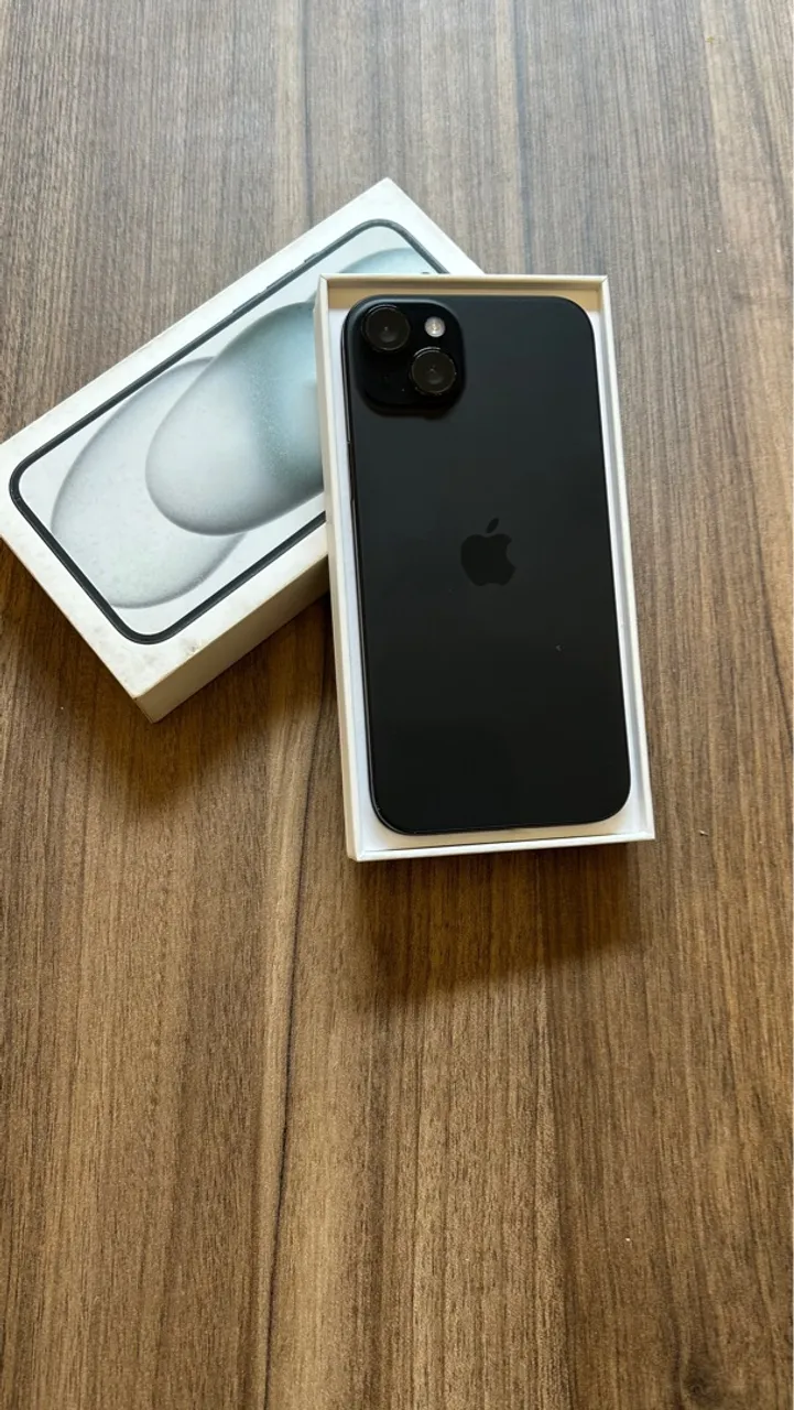 iPhone 15 Plus 128Gb Em Bom Estado