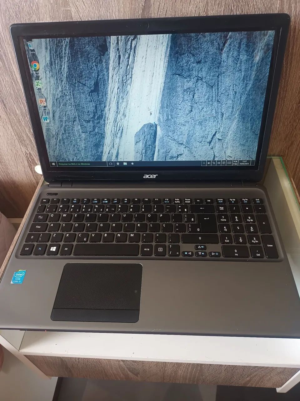 Acer Aspire AS5750 Corei5 6GB SSD240GB