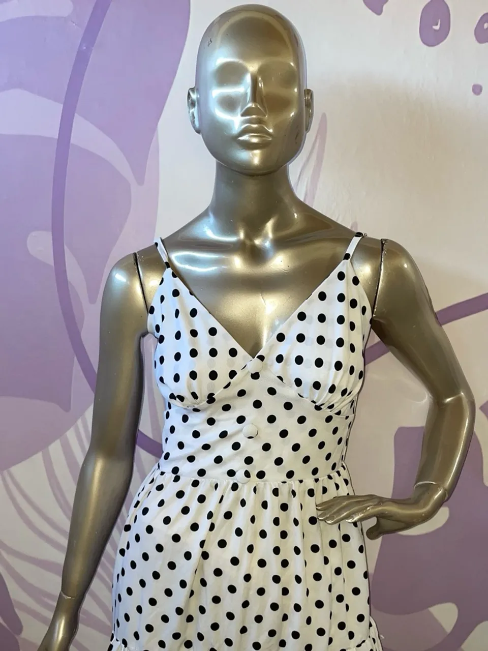 Vestido Poá Feminino - Elegância e Charme