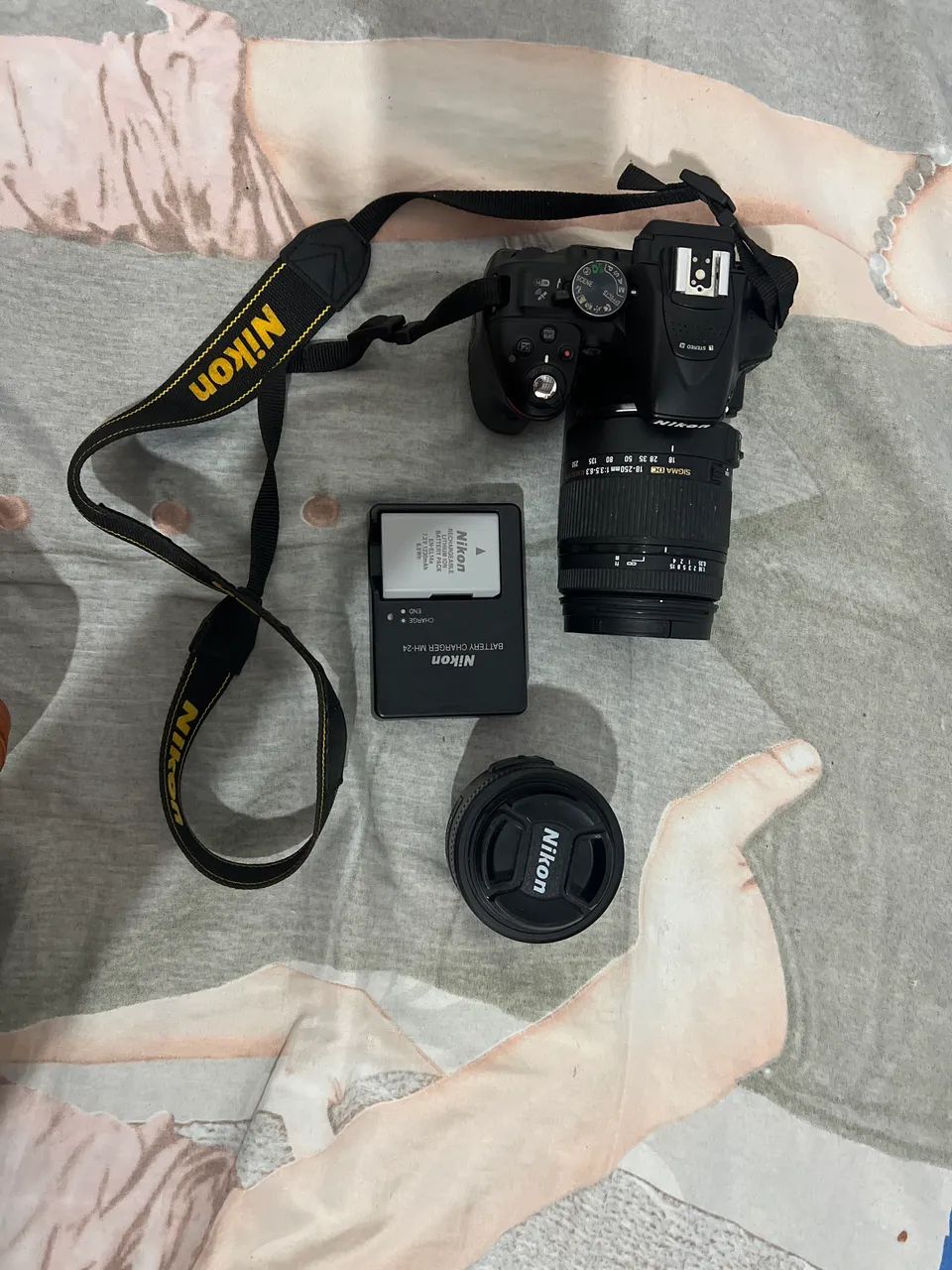 Câmera Nikon 64318752932483120