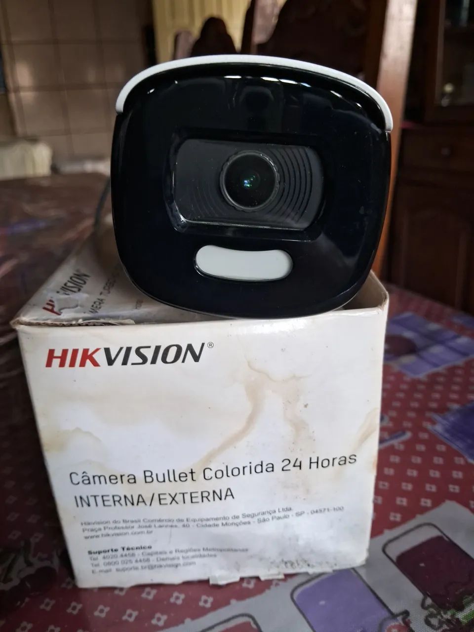 Câmera Hikvision Bullet Colorida 24 Horas Interna/Externa