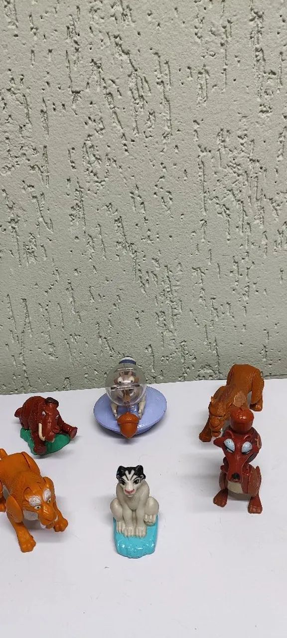 Bonecos Miniaturas Era do Gelo coleção MC Donald's  - Foto 4