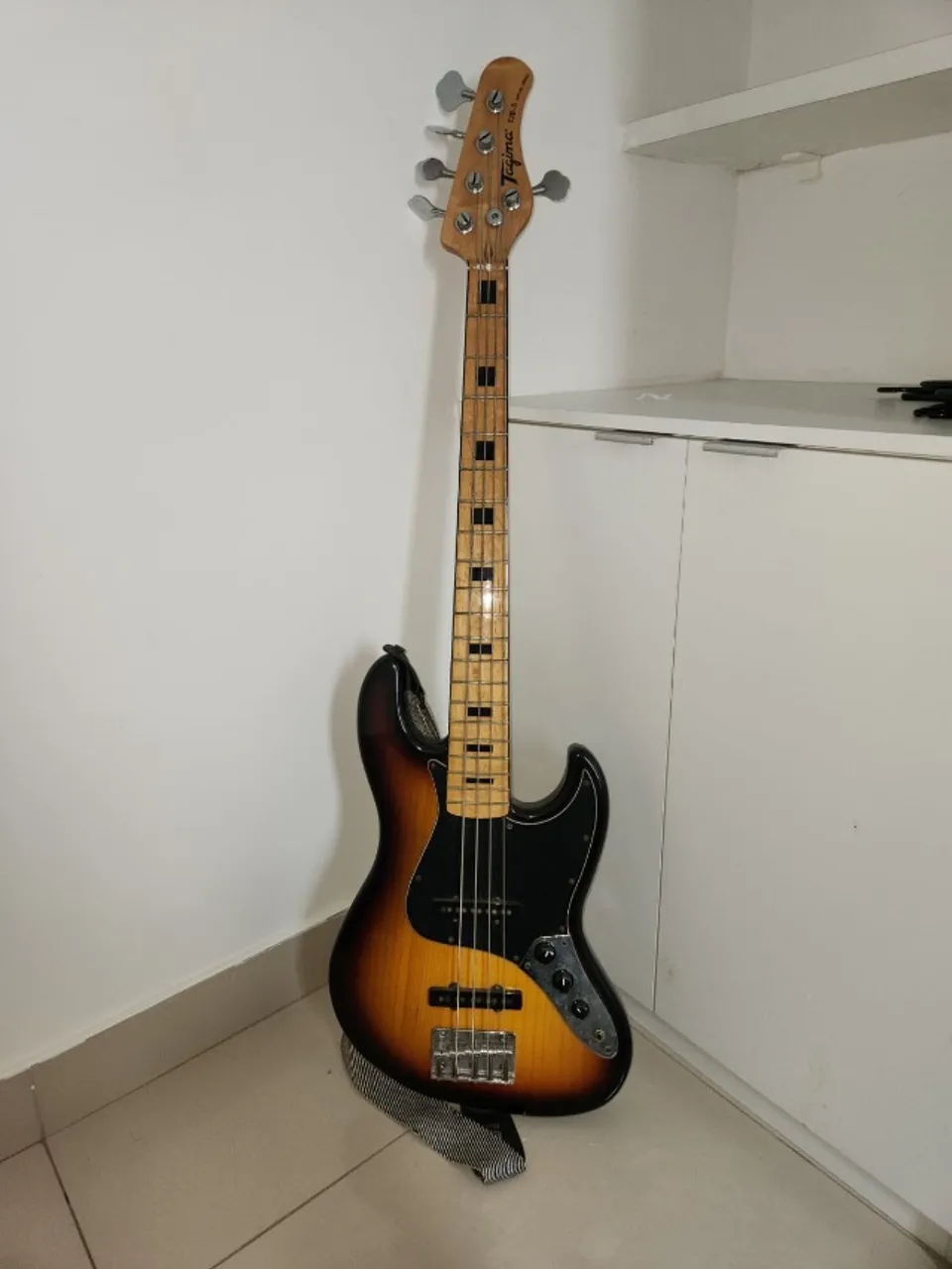 Baixo Tagima Tjb 5 Special Series