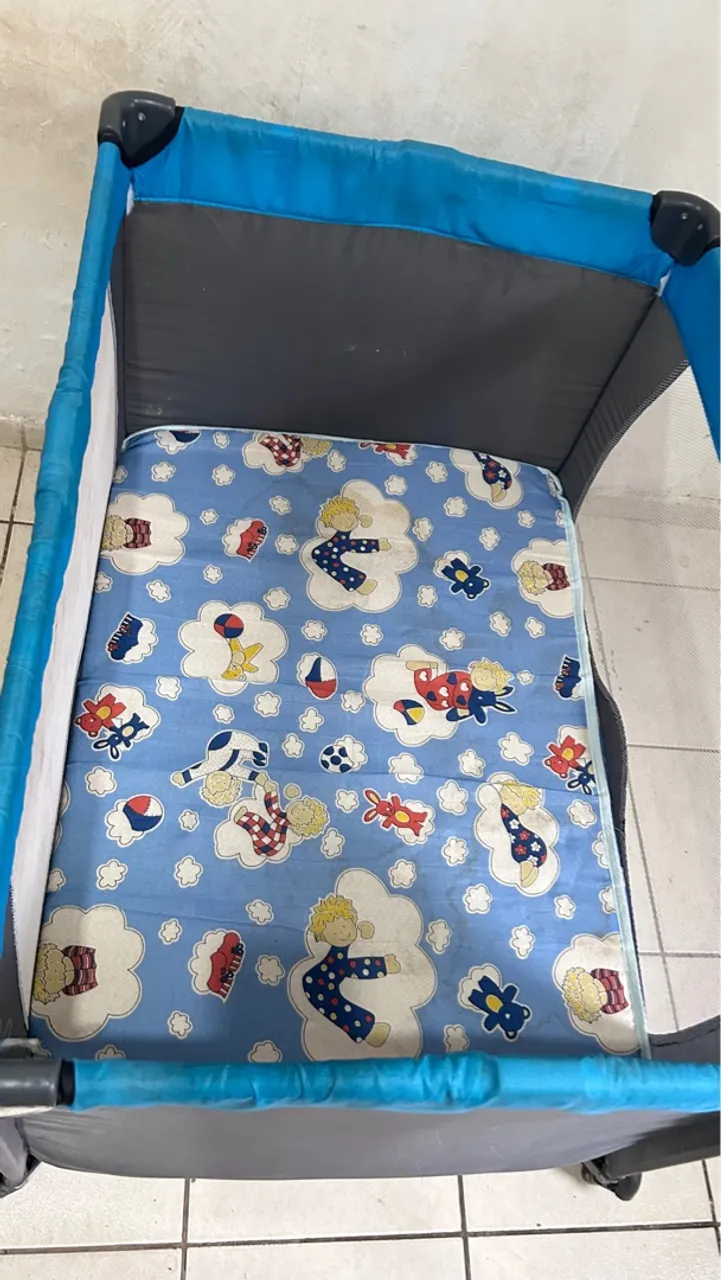 Berço desmontável infantil