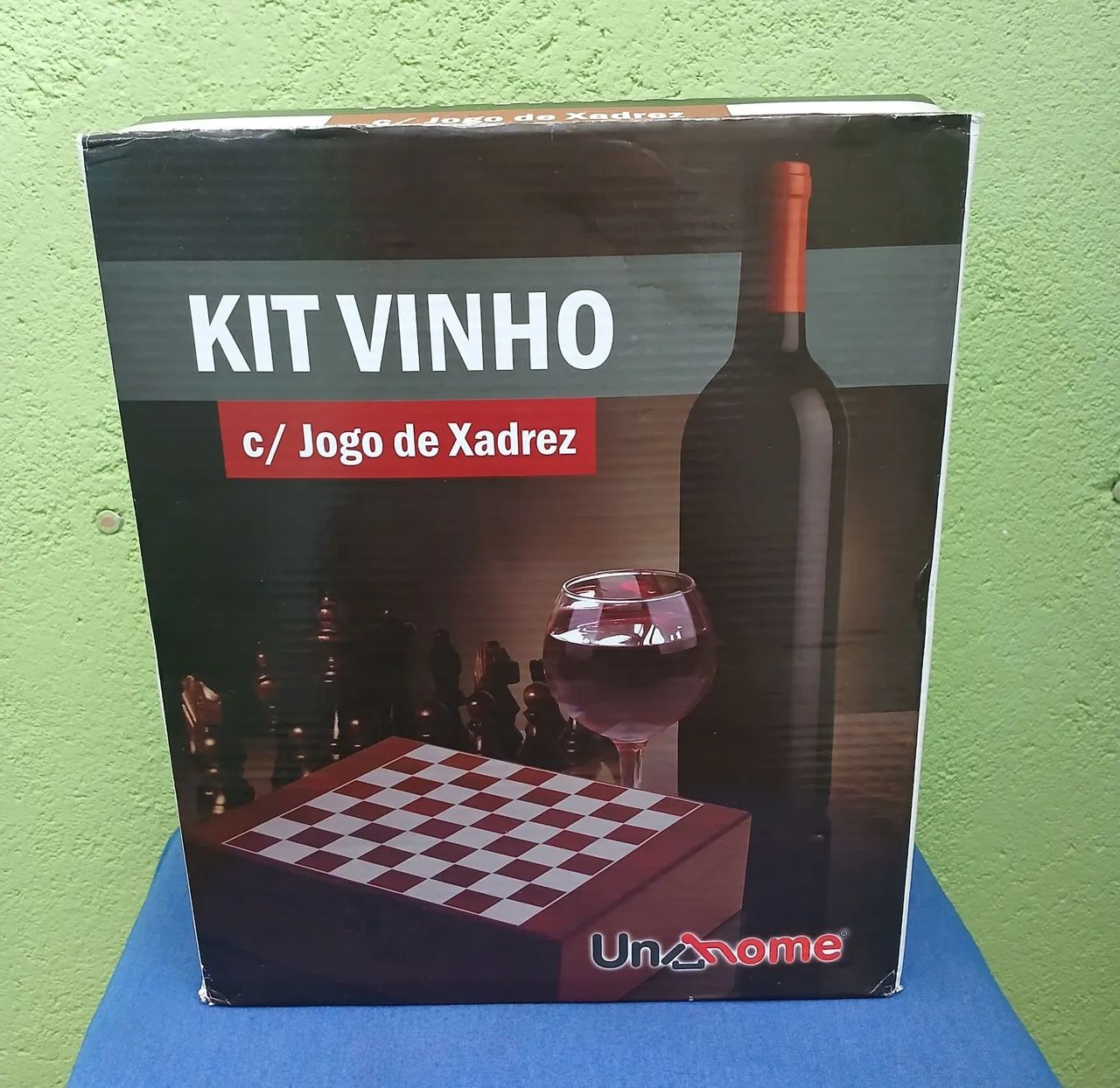 Kit Vinho c/ Jogo de Xadrez
