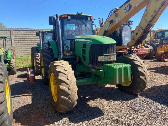 Trator John Deere 6190J ano 2019