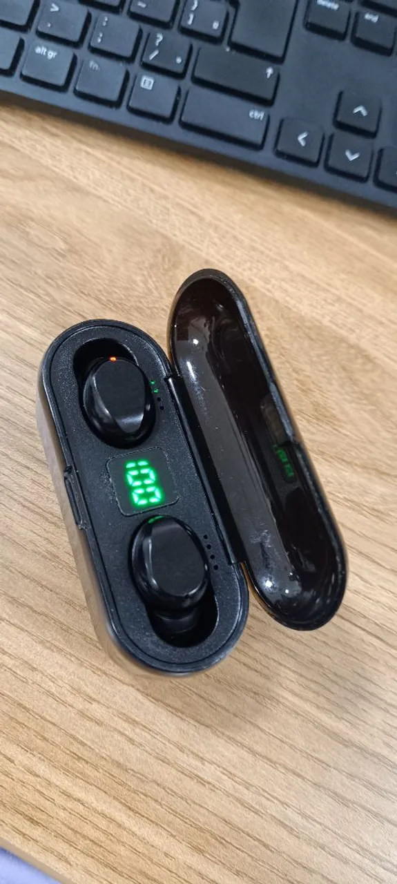 Fone de Ouvido Bluetooth com Estojo de Carregamento
