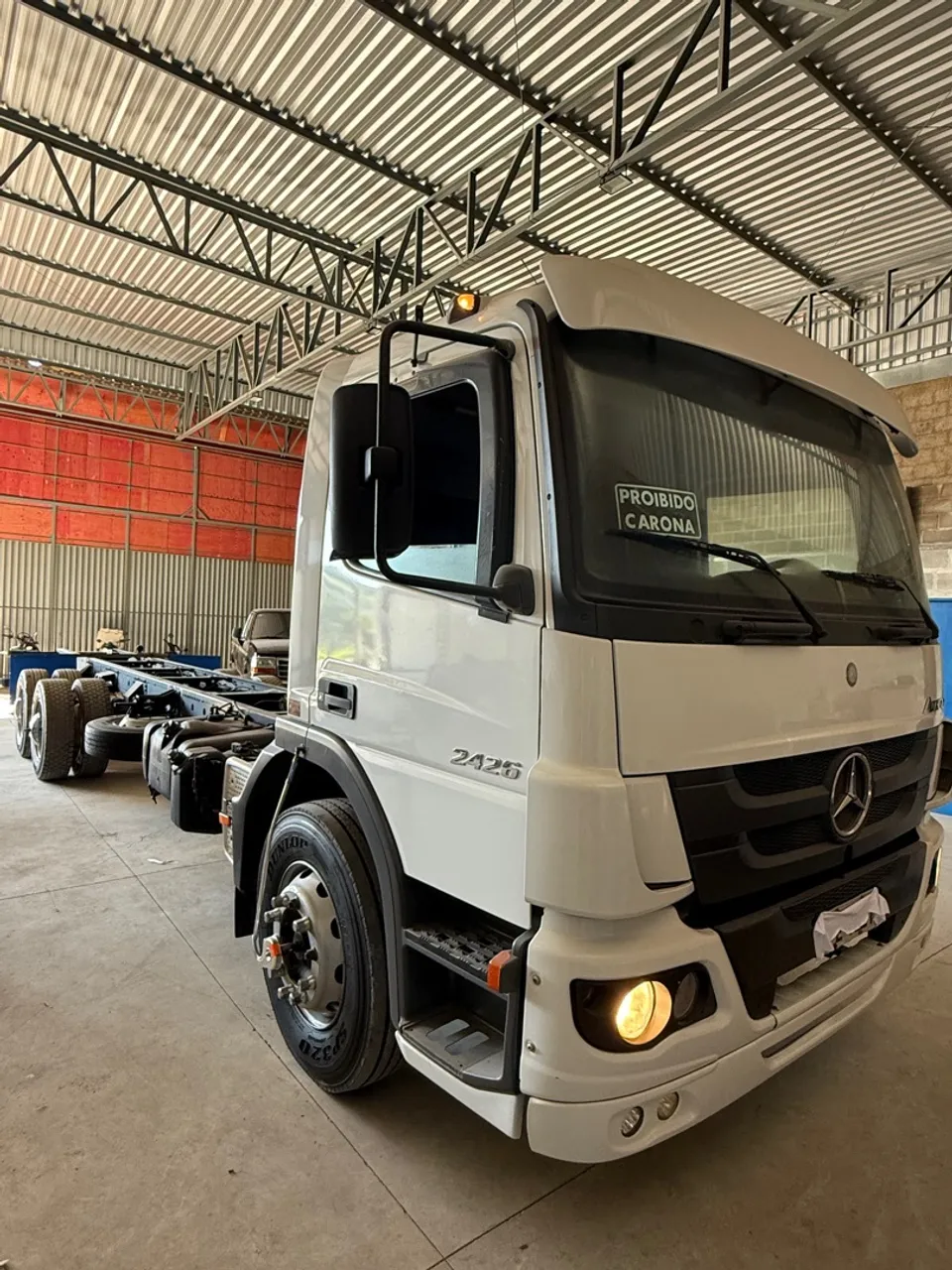 Caminhão M.Benz / atego 2426