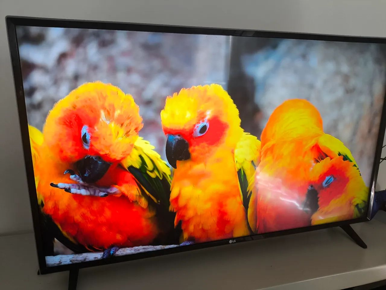 Smart TV LG 4K UHD 43 Polegadas com Garantia <br><br>1250R$ - Foto 3