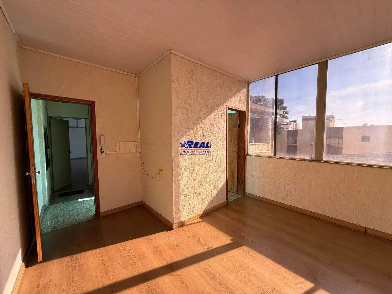 Sala para aluguel, Gloria - Contagem/MG