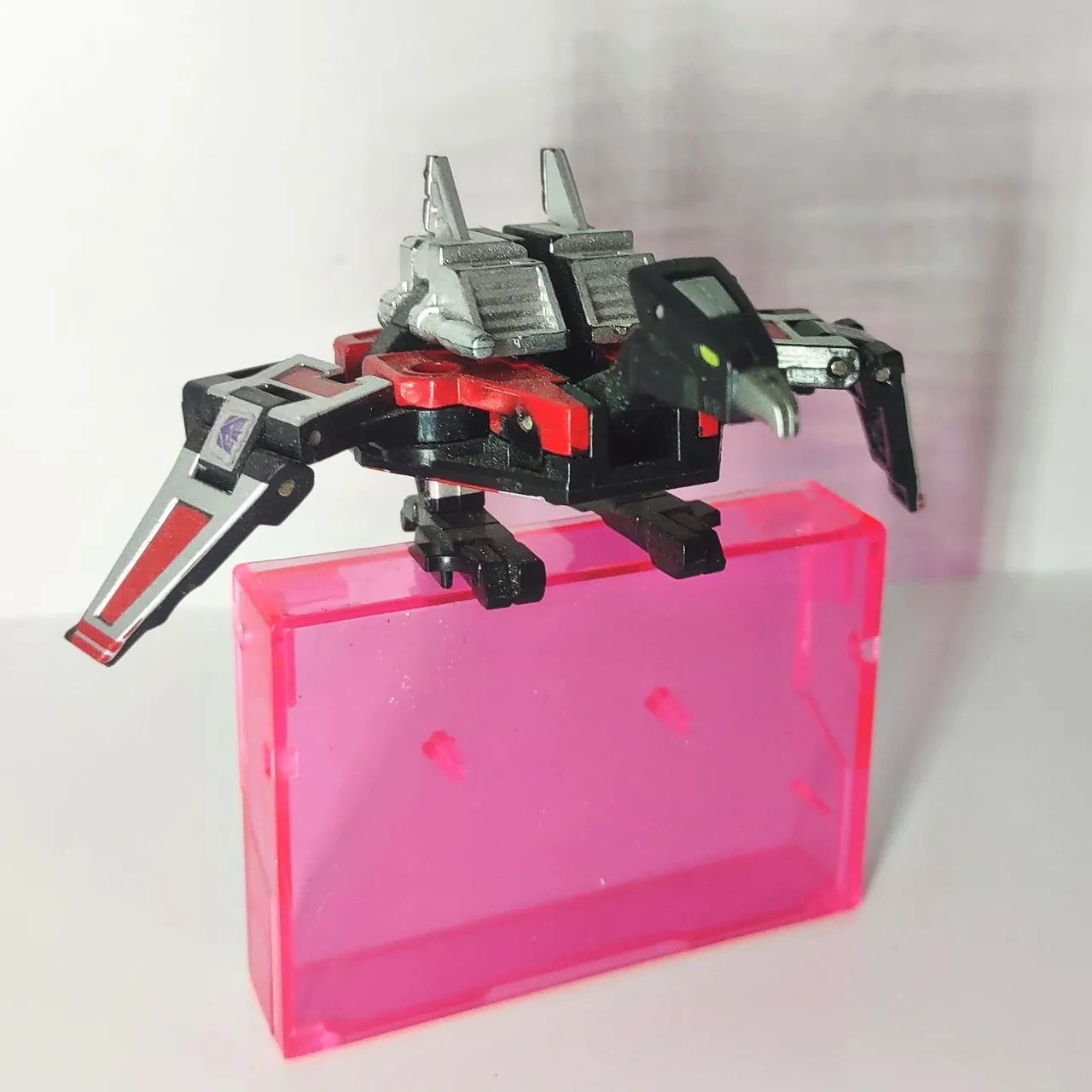 Masterpiece Laserbeak Soundwave 