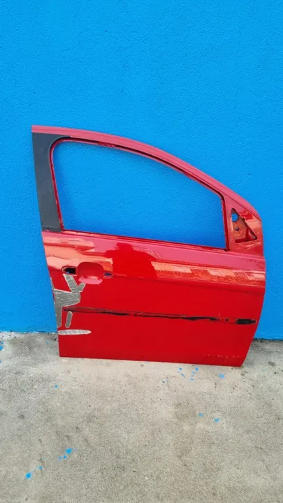 Porta dianteira direita Fiat Grand Siena 2013/2017 Original