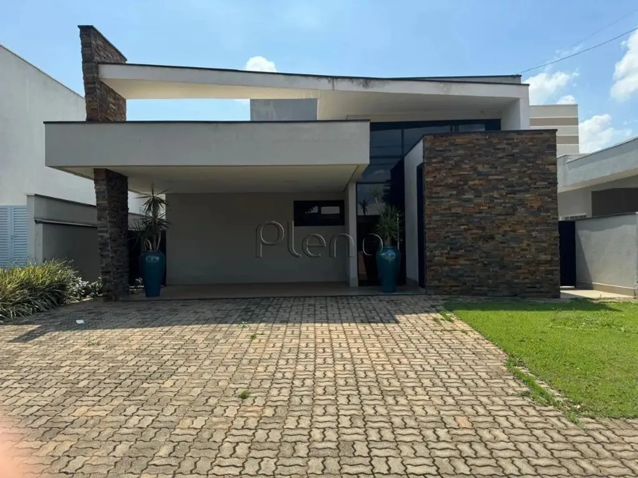 Casa à venda e para alugar em Paulínia, Parque Brasil 500, com 3 suítes, com 189 m²