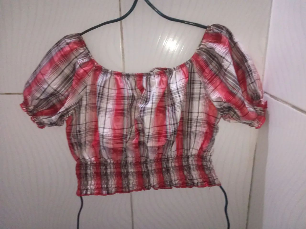 Blusa Cropped Xadrez Vermelha Feminino M  - Foto 6