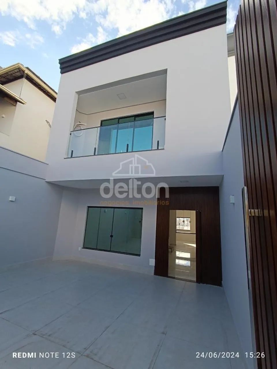 Casa para Venda em Governador Valadares, São Pedro, 3 dormitórios, 1 suíte, 4 banheiros - Foto 2