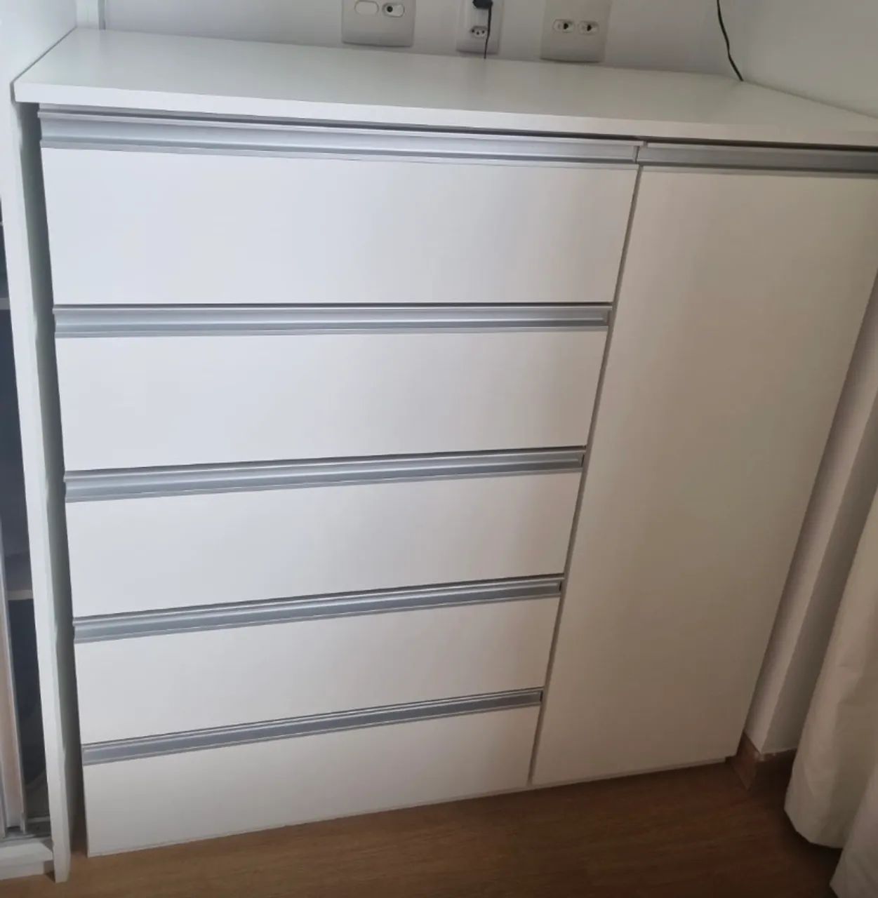 Cômoda  com Porta 5 Gavetas Branco