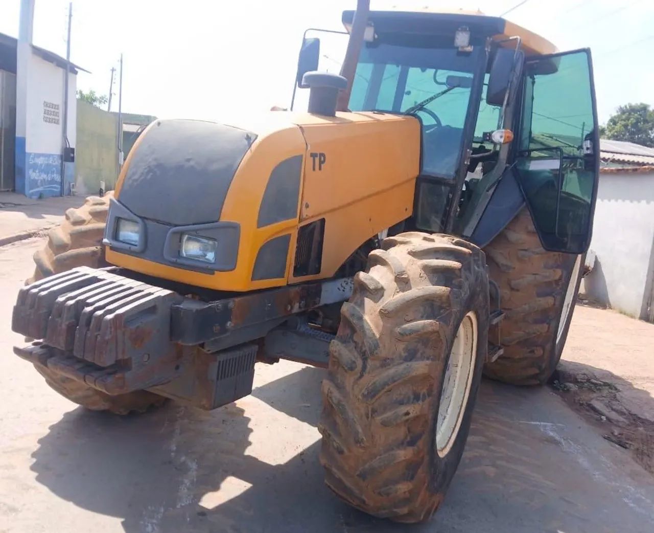 Trator Valtra BH180 2012 Cabinado 