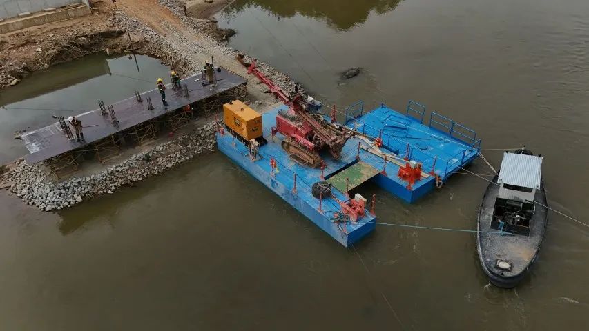 balsa draga lancha embarcação barco - Foto 2