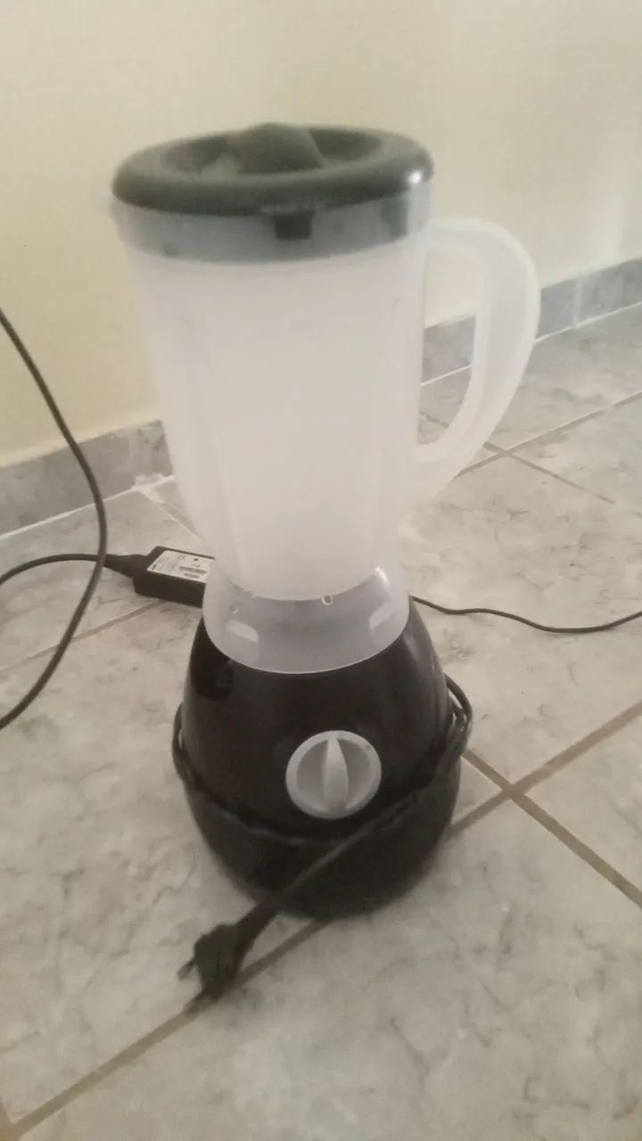 Liiquidificador com motor sem funcionar.