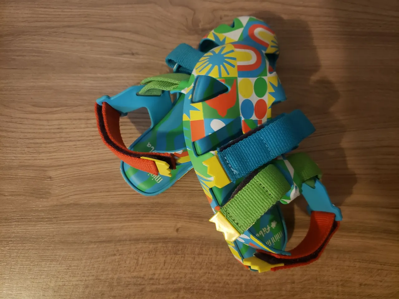 Sandália infantil Fábula