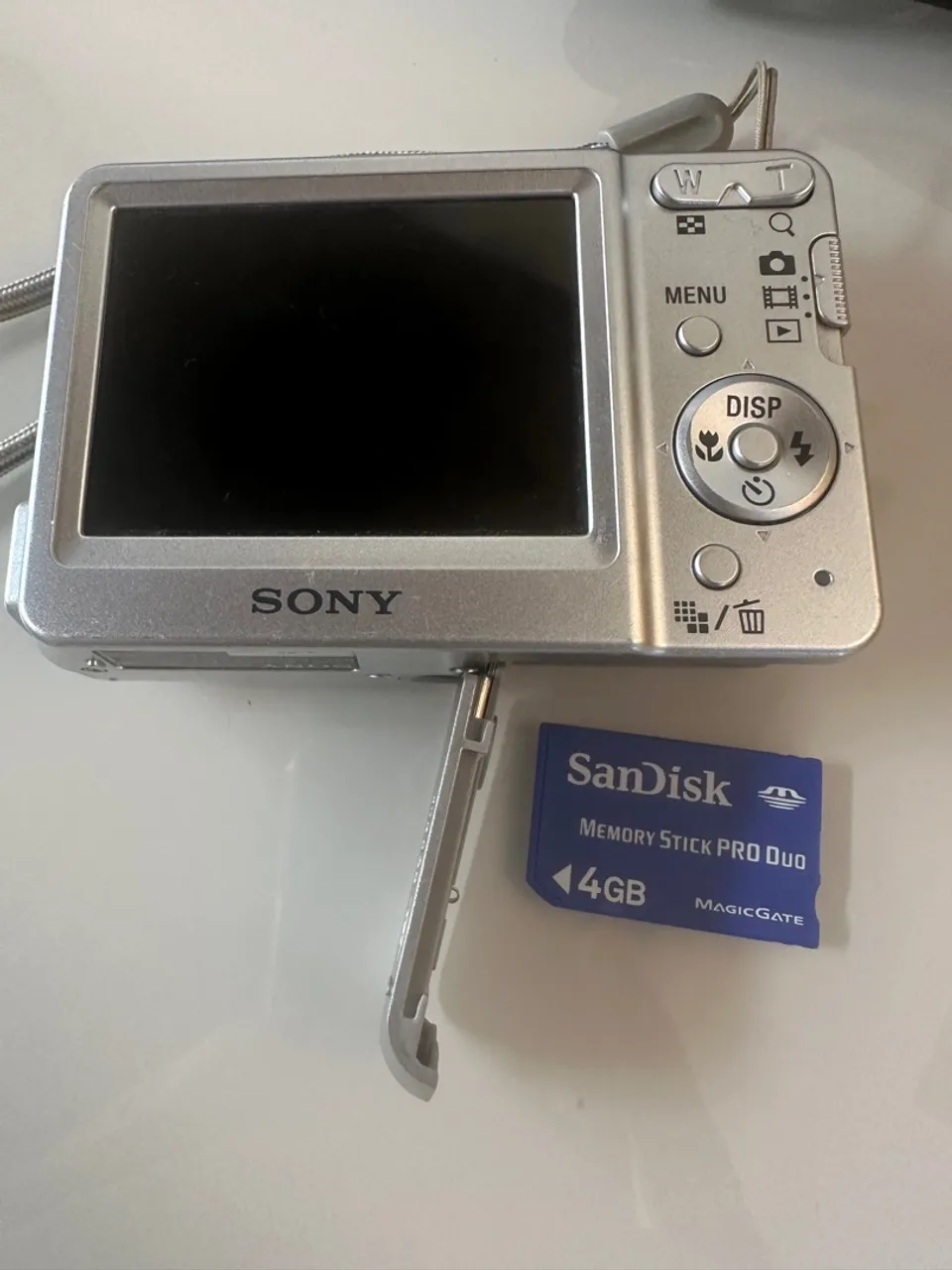 Câmera Sony Cyber-Shot 10.1 Mega Pixels Modelo DSC-S930
