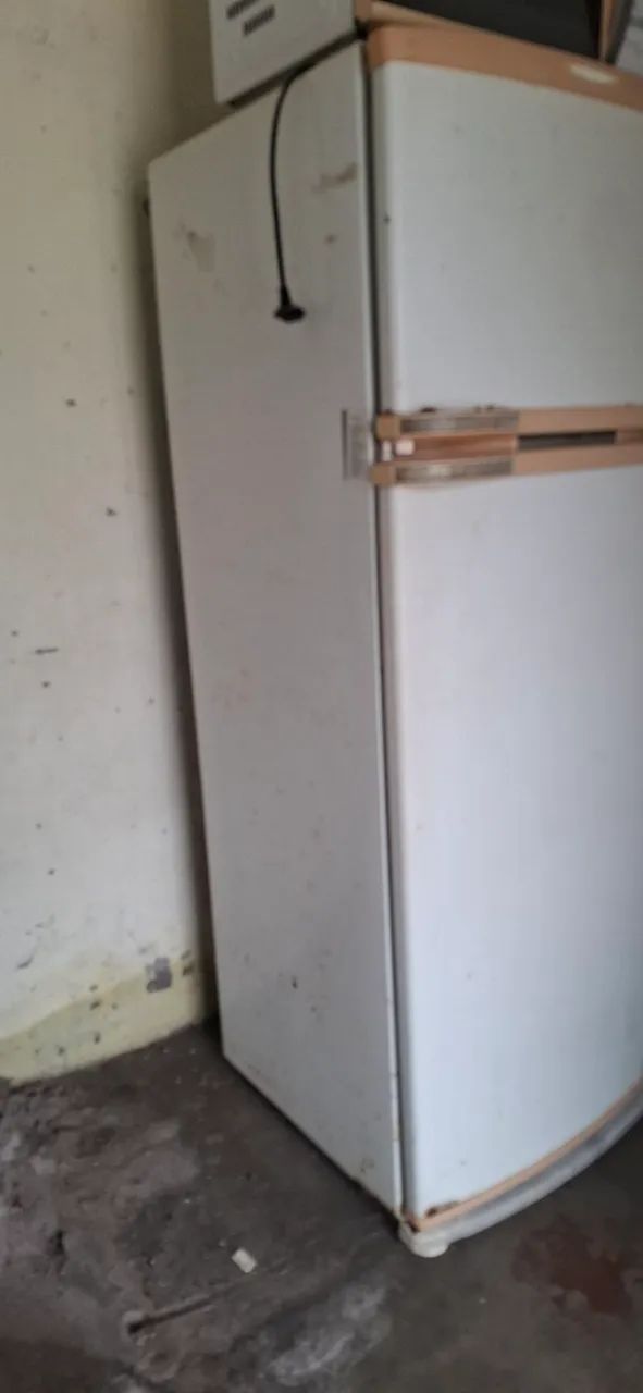 Geladeira pra uso de peças