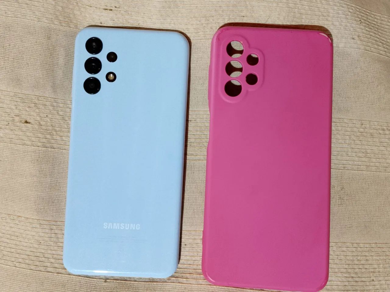 Samsung Galaxy A13 com capinha - ótimo estado!<br>