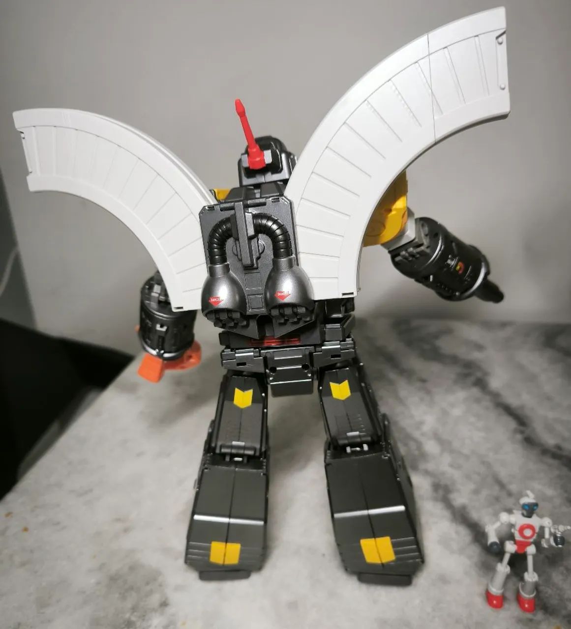 Transformers Omega supreme G1 novo 26cm - Foto 4