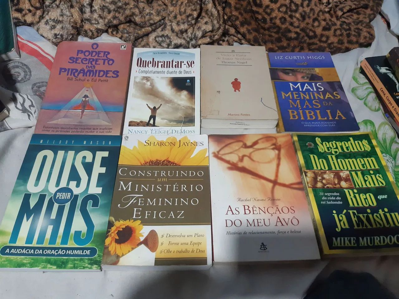 Livros religiosos em ótimo estado